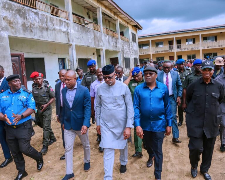 PRESIDENTIAL COMMITTEE INSPECTS POLICE TRAINING SCHOOL IN RIVERS  …Assures Mr President’s Commitment To Total Revamp